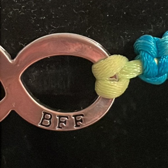 12” adjustable woven necklace w/best friends forever BFF silver tone pendant - Picture 9 of 13